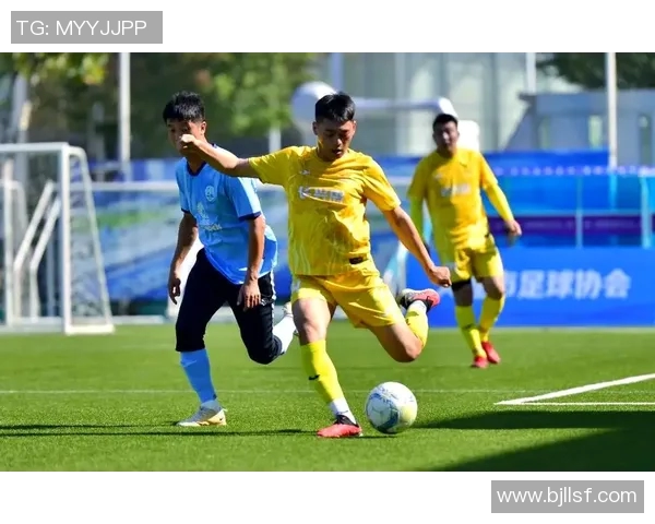 足球巨星闪耀赛场精彩瞬间回顾震撼视频合集尽享激情与荣耀 足球巨星闪耀赛场精彩瞬间回顾震撼视频合集尽享激情与荣耀