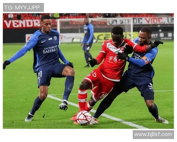 北京足球队在大师赛中的比赛经验与表现分析与点评